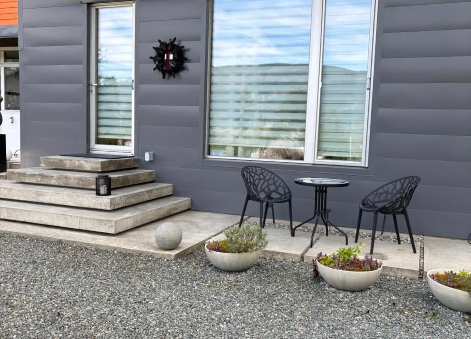 The Cube Apartment Cowichan Bay
